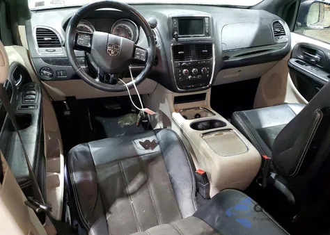 2019 Dodge Grand Caravan Sxt z USA, uszkodzony, nr VIN 2C4RDGCG5KR560876